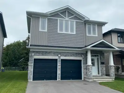 Availability: August 1, 2025 Two storey detached family home located in Kingston's East end Prime lo...