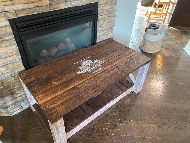 Hand made Rustic Farm House Coffee Table in Coffee Tables in Ottawa - Image 2
