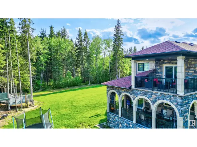 2202 28 ST Cold Lake, Alberta in Houses for Sale in Edmonton - Image 14