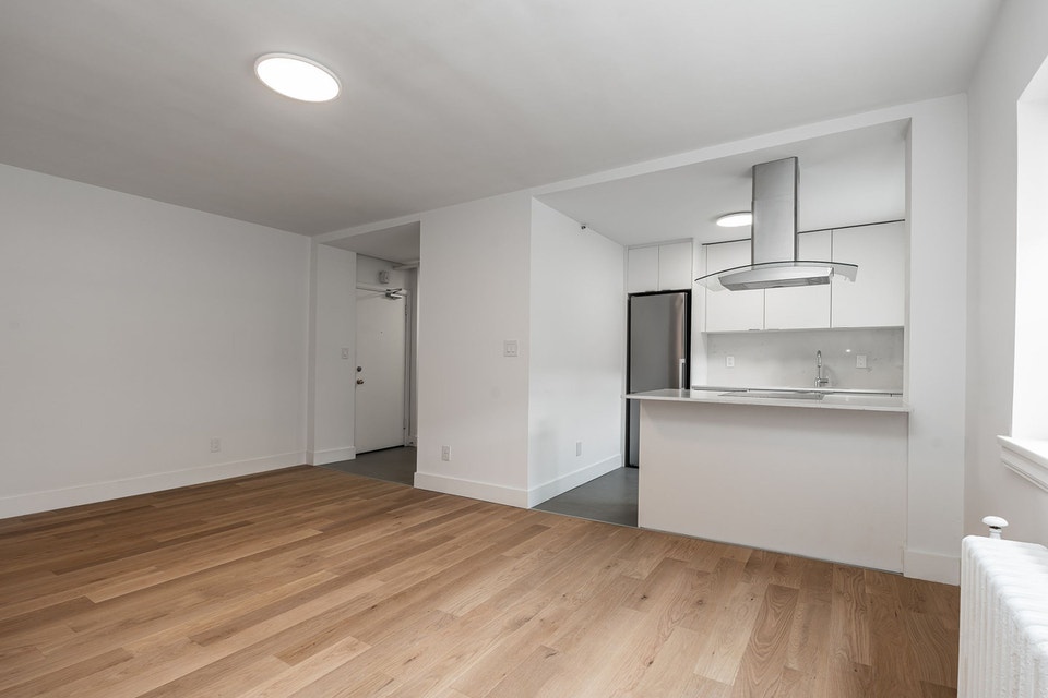 Renovated one bedroom, Fermanagh and Roncesvalles - ID 4746 5