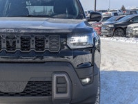 This Jeep Cherokee has a strong Intercooled Turbo Gas/Electric I-4 1.6 L/98 engine powering this Var... (image 9)