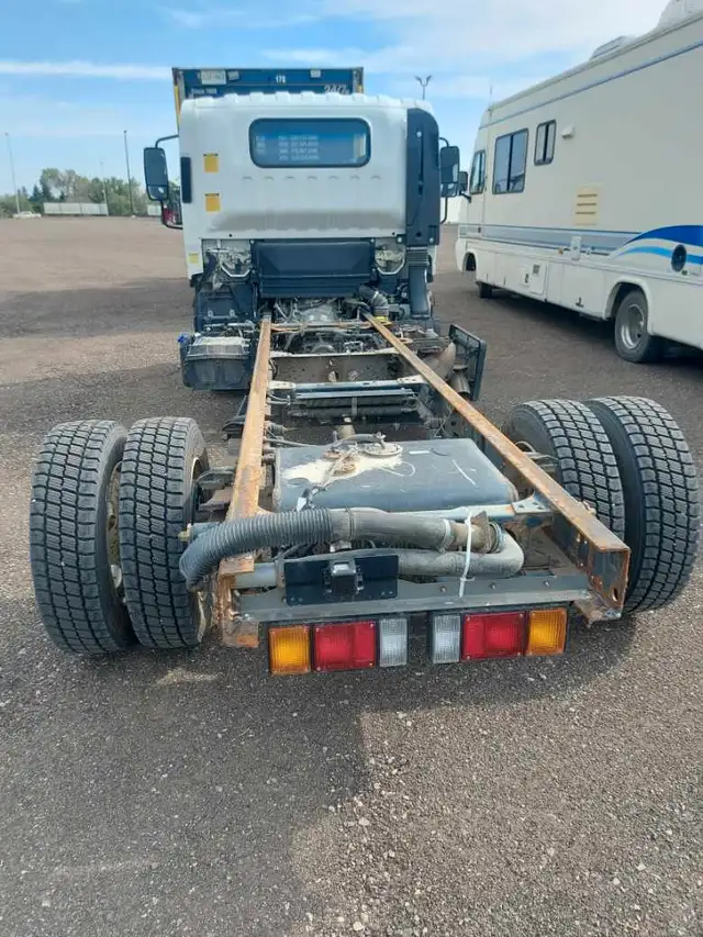 2021 Isuzu NPR-XD (16,000 lbs. GVW, 151" Wheelbase)63871127680641124