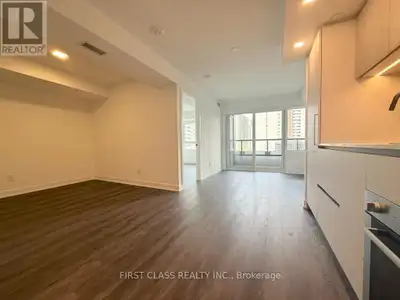 Brand New.1B+Den At Luxury Burke Condos. Large Picture Windows, Beautiful View. Functional Layout, N...