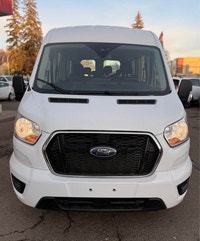 **CARS TRUCKS SUV 4X4 VAN AWD EDMONTON FINANCING AVAILABLE EASY FINANCING ** 2022 FORD T-350 15 PASS... (image 6)