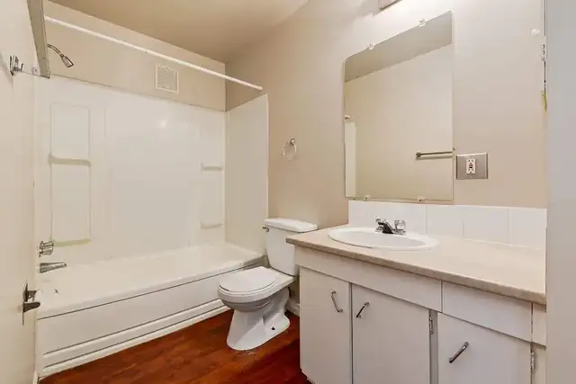 Spacious, pet-friendly apartments for everyday convenience | Sch in Long Term Rentals in Edmonton - Image 14