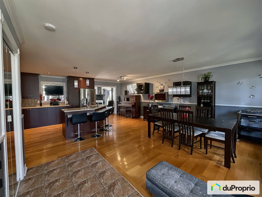 $899,000 - Intergenerational in St-Jean-sur-Richelieu (St-Luc) — photo 3