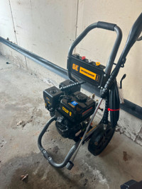 BE Gas Pressure washer..brand new..2700 PSI...