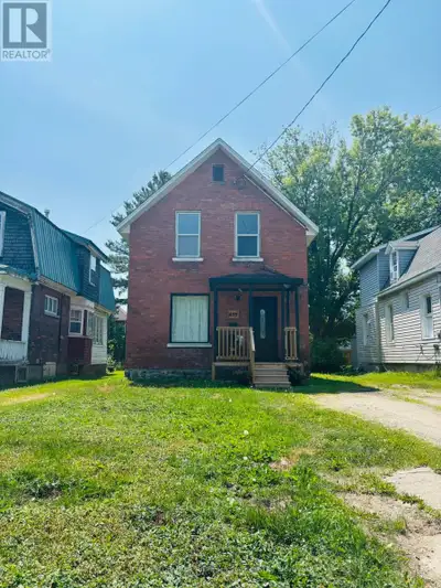 439 SECOND AVENUE E North Bay (Central), Ontario