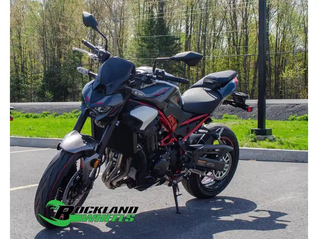 2025 Kawasaki Z900 in Sport Bikes in Ottawa - Image 7
