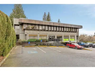 Enjoy this office building's central location in Abbotsford's coveted medical and professional corri...
