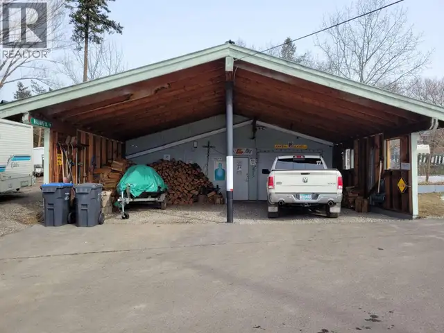 1140 N THIRD AVENUE Williams Lake, British Columbia in Houses for Sale in Williams Lake - Image 3