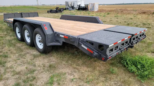 PRECISION EQUIPMENT TRAILER in Cargo & Utility Trailers in Moose Jaw - Image 14