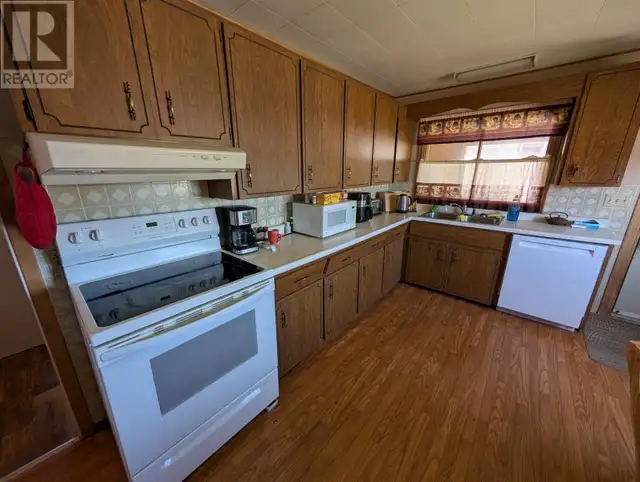 6 Darwin AVE Wawa, Ontario in Houses for Sale in Thunder Bay - Image 12
