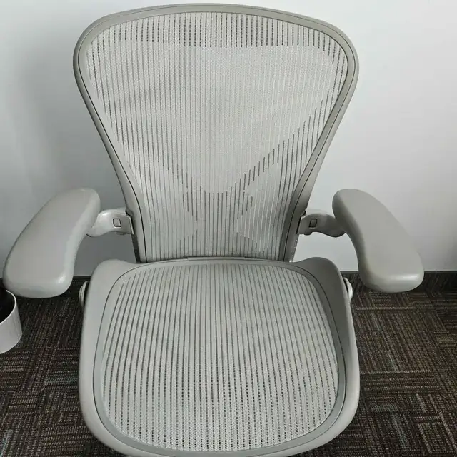 Herman Miller aeron b fully loaded free delivery office chair in Chairs & Recliners in City of Toronto - Image 4