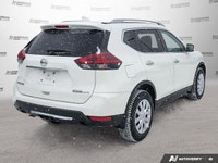 This Nissan Rogue boasts a Regular Unleaded I-4 2.5 L/152 engine powering this Variable transmission... (image 5)