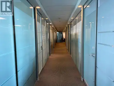 Three West Centre, great view. Located in the heart of central Richmond. Central air conditioning, l...