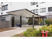 Gloucester Apartments are close to it all! Located at Gloucester Street and Jarvis Street, these apa... (image 8)