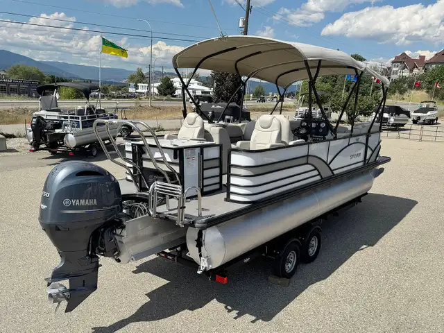 2019 SYLVAN Mirage 8522 Party Fish Luxury Ed TRITOON -used ponto in Powerboats & Motorboats in Prince Albert - Image 5