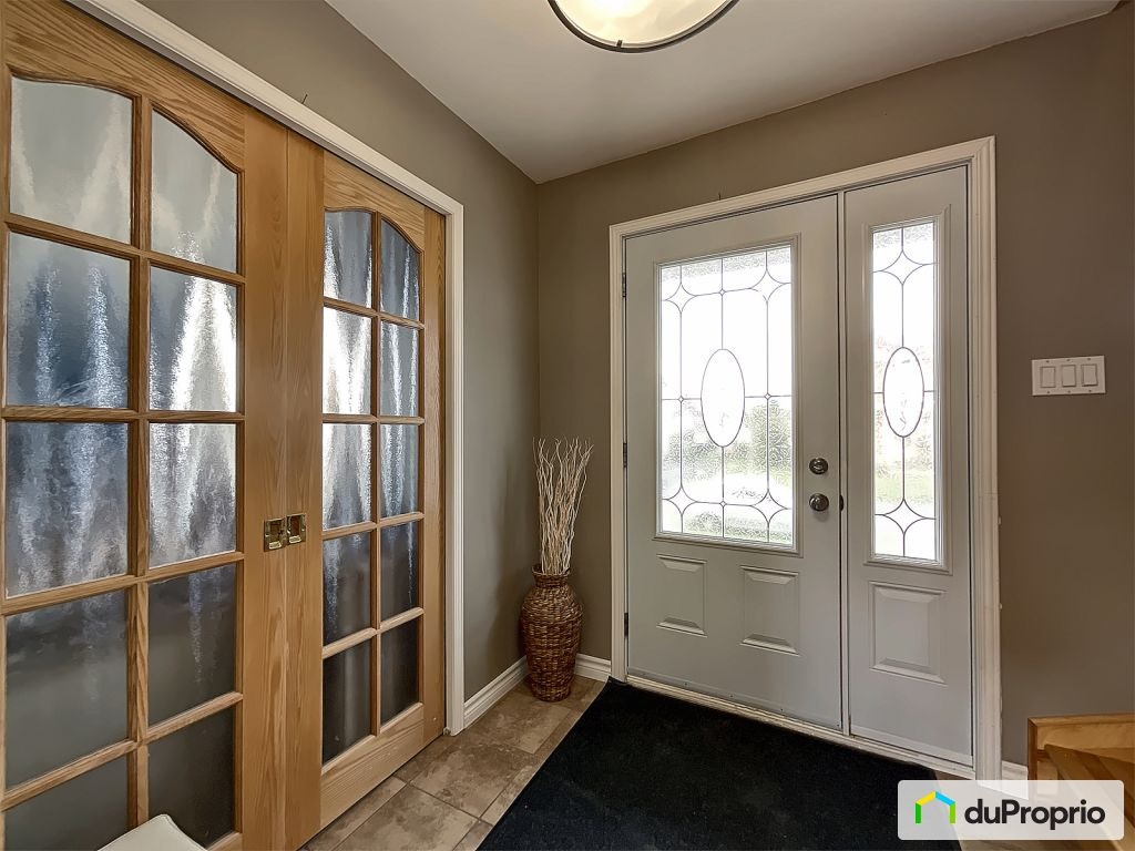 $484,900 - 2 Storey for sale in Victoriaville — photo 2