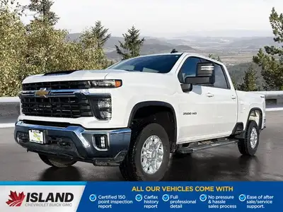 Powered by the formidable DURAMAX 6.6L Turbo-Diesel V8 engine, this 2025 Chevrolet Silverado 3500HD...