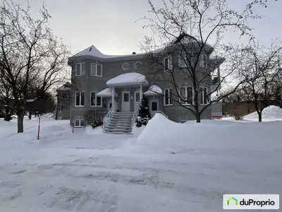 *OFFRE D'ACHAT ACCEPTÉE * Une occasion rare à Lebourgneuf! Coup de coeur assuré! Un condo d'exceptio...