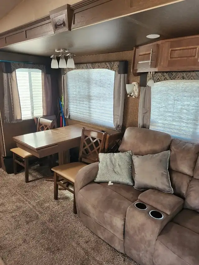 2019 NORTHWOOD ARCTIC FOX 27-5 (FINANCING AVAILABLE) in Travel Trailers & Campers in Kelowna - Image 5