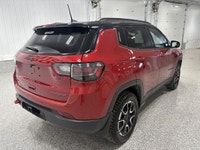 2025 Jeep Compass Trailhawk TRAILHAWK ELITE | SUNROOF | ALPINE SOUND | REMOTE 4WD. Red Hot Pearlcoat... (image 6)