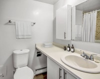 Located steps from the Rideau River and a short drive from downtown, Riverside Towers in Ottawa Sout... (image 4)