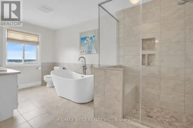 2219 COUNTY ROAD 42 Clearview, Ontario in Houses for Sale in Oakville / Halton Region - Image 8