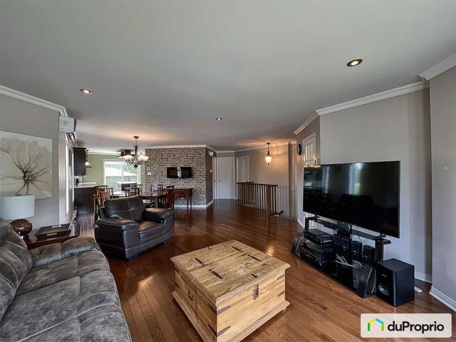 $749,000 - Bungalow for sale in Ste-Marthe-Sur-Le-Lac — photo 3