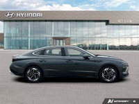 The advertised vehicle price is based on a promotional finance offer. Customers who purchase the veh... (image 5)