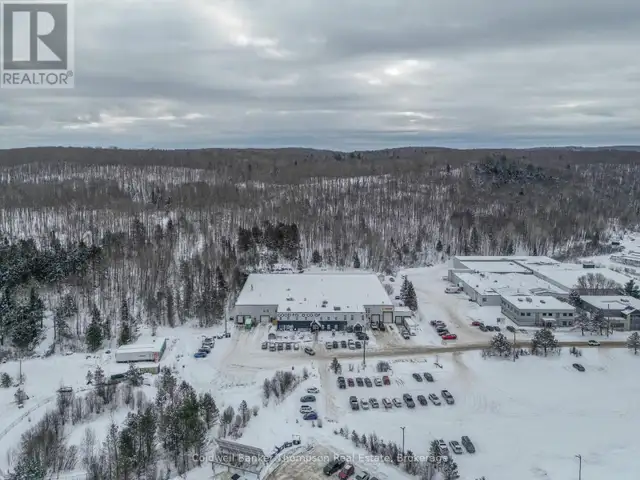 216 - 1 CRESCENT ROAD Huntsville (Brunel), Ontario in Commercial & Office Space for Rent in Muskoka - Image 4