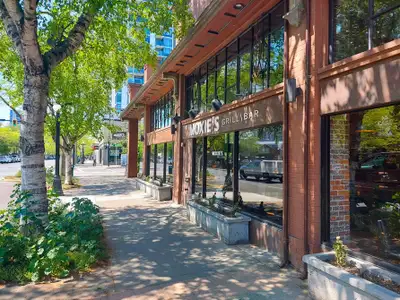 One level mixed retail, restaurant and office plaza. This centre is anchored by Moxie's Classic Gril...