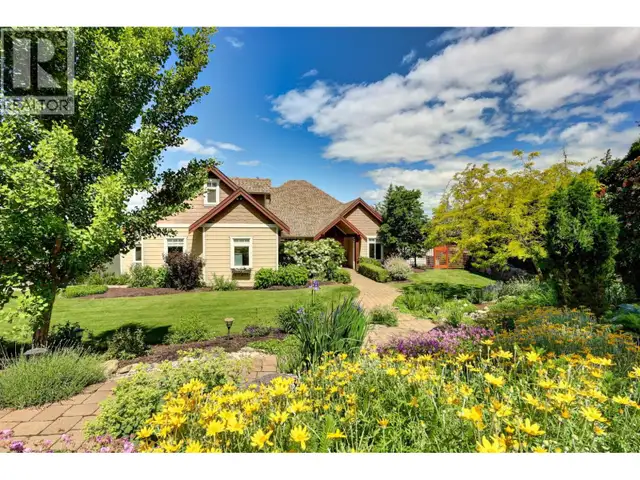 3672 Luxmoore Road Kelowna, British Columbia in Houses for Sale in Penticton - Image 5