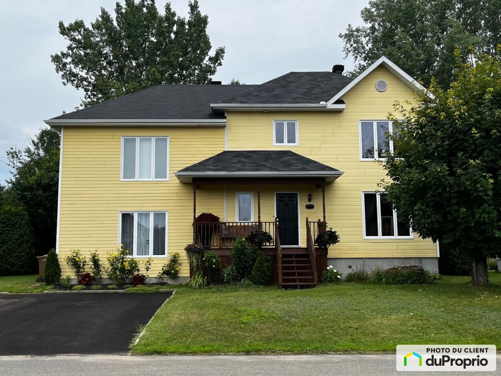 $649,000 - 2 Storey for sale in Trois-Rivières (Pointe-Du-Lac) — photo 1