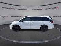 // ACCIDENT FREE!! // Built for busy families and long highway drives, this used 2025 Honda Odyssey... (image 4)