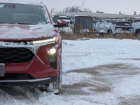 Convenience Package - Driver Confidence Package - Wireless Phone Projection - Heated Steering Wheel... (image 4)