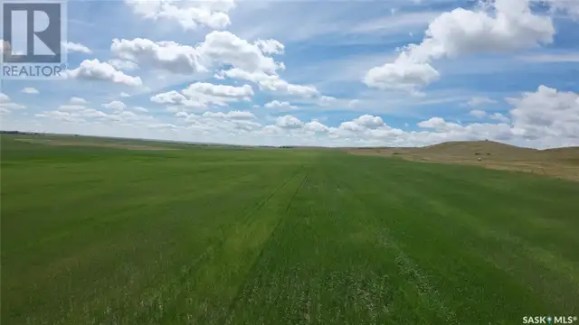 2 Quarters with Aggregate Riverside Rm No. 168, Saskatchewan in Land for Sale in Swift Current - Image 2