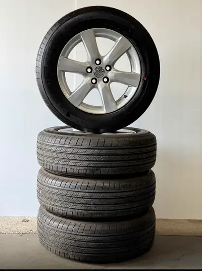 New Michelin all season 225 65 17 tires on original toyota RAV4 RAV-4 rims or wheels with TPMS senso...