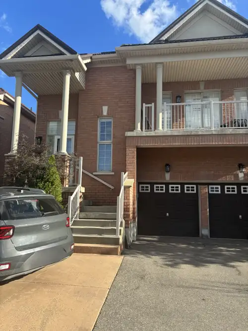 Spacious and clean apartment with separate entrance. Laundry in unit. Close to schools, daycare, lib...