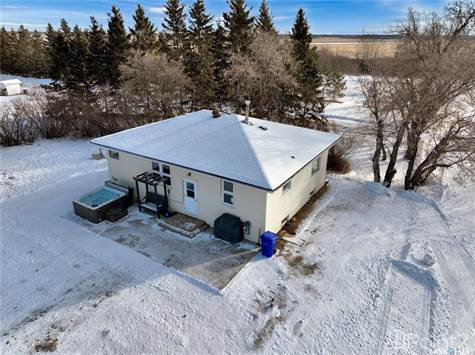 Brown Acreage - Hwy 55 in Houses for Sale in Prince Albert - Image 2
