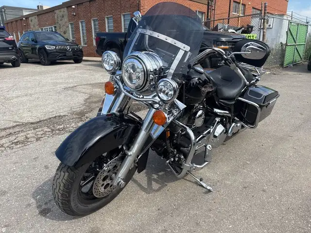 2007 Harley-Davidson Road King ~ ROAD KING ~ 96CI ~ V&H ~ CANADI in Sport Touring in City of Toronto - Image 4