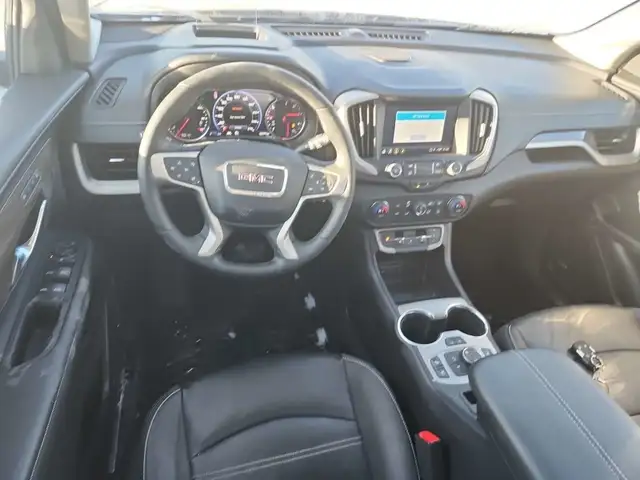 2024 GMC Terrain Denali DENALI/AWD/ROOF/LEATHER/TECH/1 OWNER... in Cars & Trucks in Belleville - Image 3