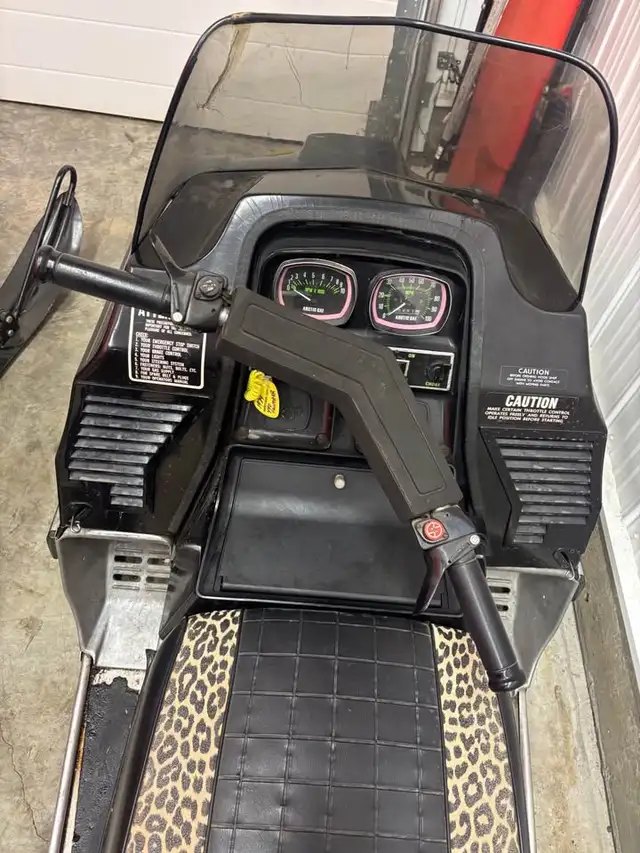 NUMEROUS.KIDS/ADULT.SLEDS.READ.BELOW.CALL.7802409380 in Snowmobiles in Edmonton - Image 11