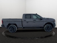 This 2026 RAM 3500 TRADESMAN CREW CAB 4X4 has the following options Cloth 40/20/40 Bench Seat, 12.0... (image 5)
