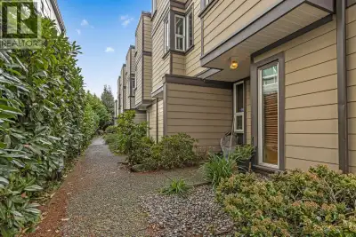 Located in the heart of Central Lonsdale, this bright 3-bedroom, 2-barthroom, three-level townhome o...