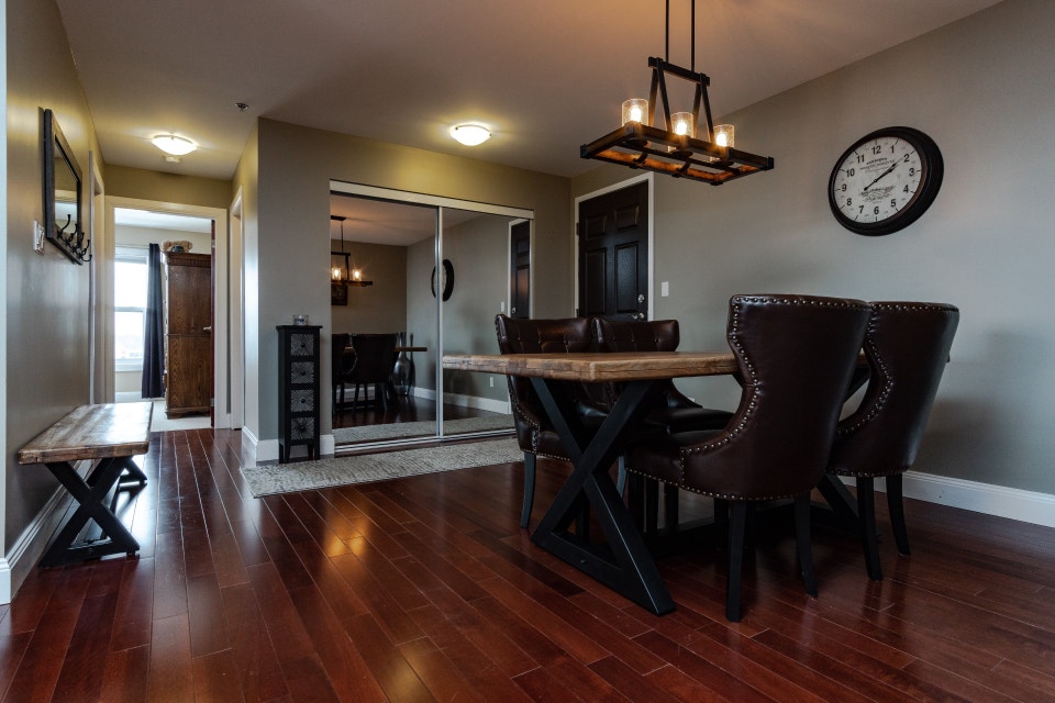 2-Bedroom Apartments +Gym at Riverstone Starting at $2,275/Mo 4