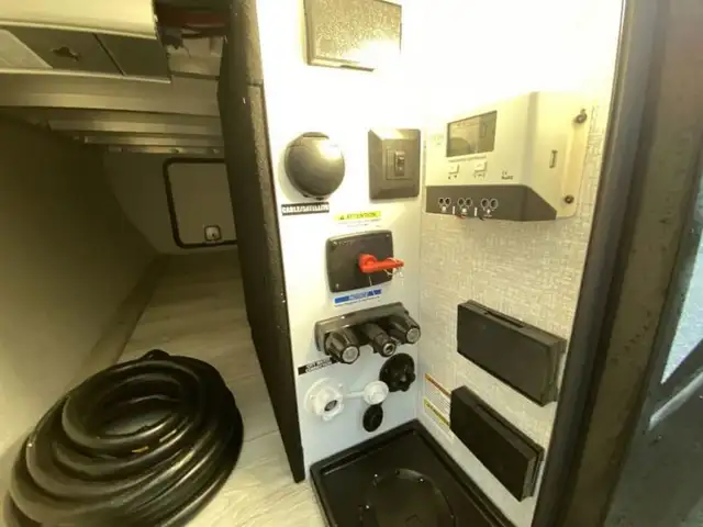 2025 EAST TO WEST Alta 3150KBH in Travel Trailers & Campers in Bedford - Image 22