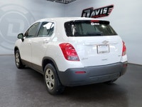 The 2015 Chevrolet Trax is a compact, city-friendly SUV with good maneuverability and safety. 1.4L 4... (image 7)