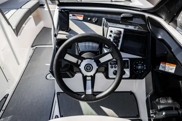 2023 Yamaha AR220 in Powerboats & Motorboats in Rimouski / Bas-St-Laurent - Image 15